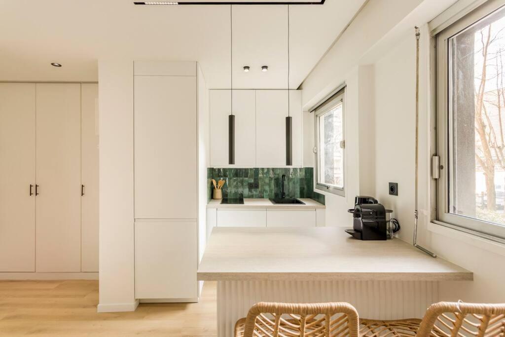 Apartamento Luxurious 3 Min Walk From Eiffel Tower París Exterior foto